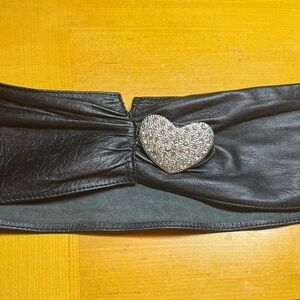 Black Leather Heart Buckle Belt